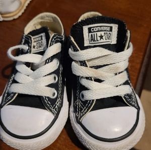 Black and white converse